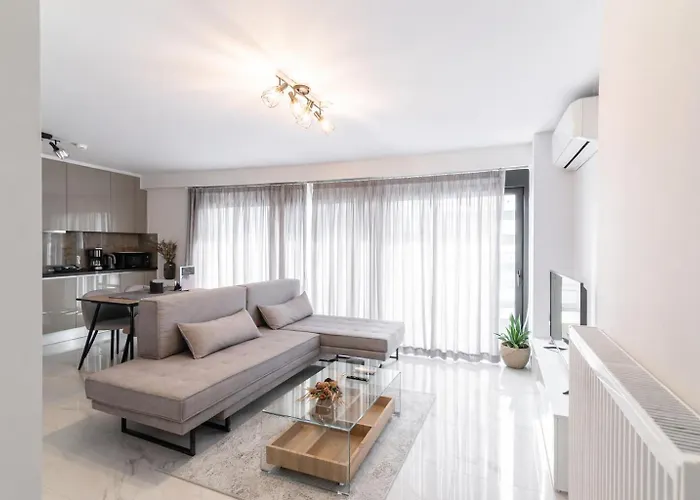 Niarchos Panorama Maisonette